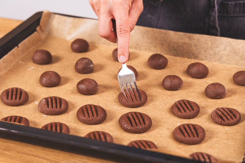 Nutella Kekse flach drücken