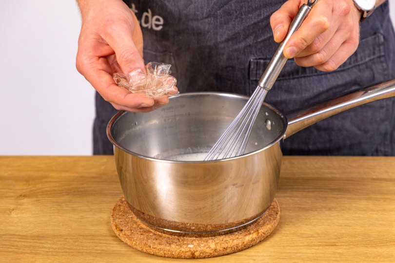 Gelatine in Shane auflösen