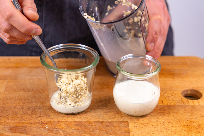 Masse in Gläser füllen