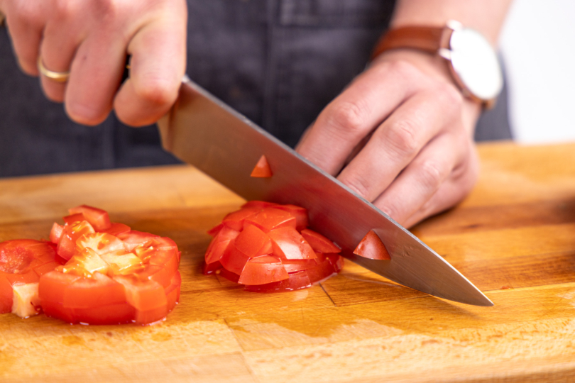 Tomaten schneiden
