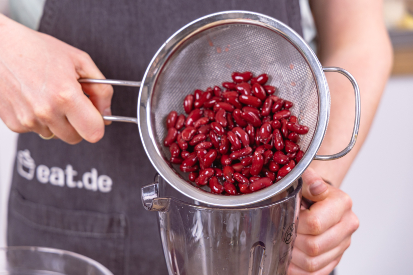 Kidneybohnen dazugeben