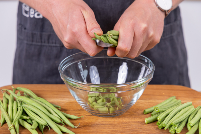 Bohnen putzen