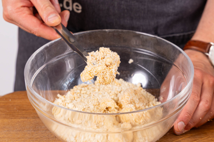Blumenkohl mit Panko- und Paniermehl panieren