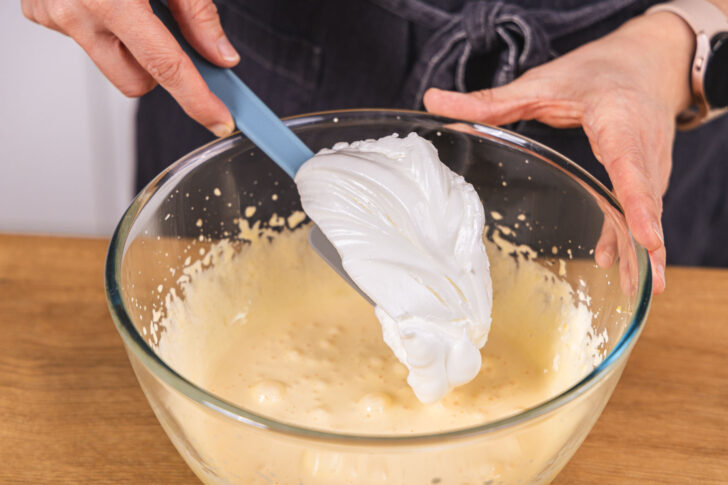 Eischnee unterheben