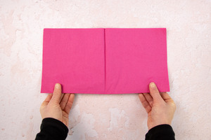 Serviette aufklappen