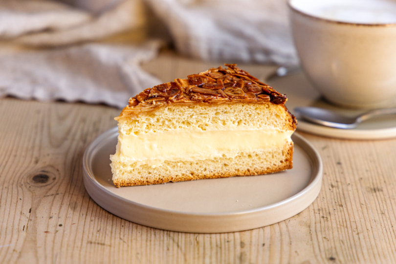 Klassischer Bienenstich