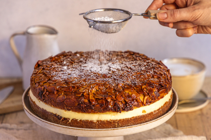 Klassischer Bienenstich