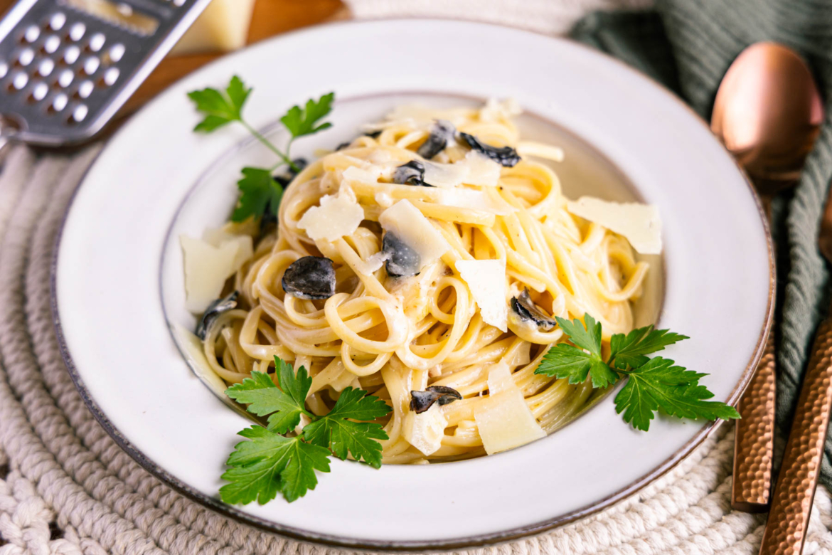 Nudeln in Trüffel-Sahne-Sauce
