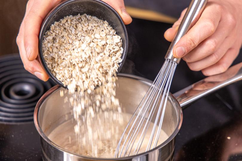 Haferflocken dazugeben