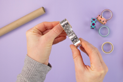 Pappring mit Washitape bekleben