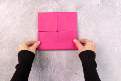 Quadrat aus Serviette falten