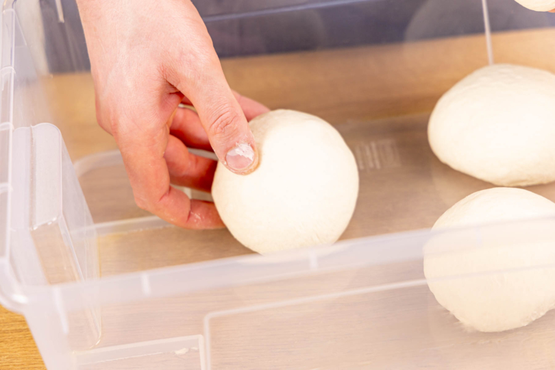Teiglinge in Ballenbox üner Nacht gehen lassen