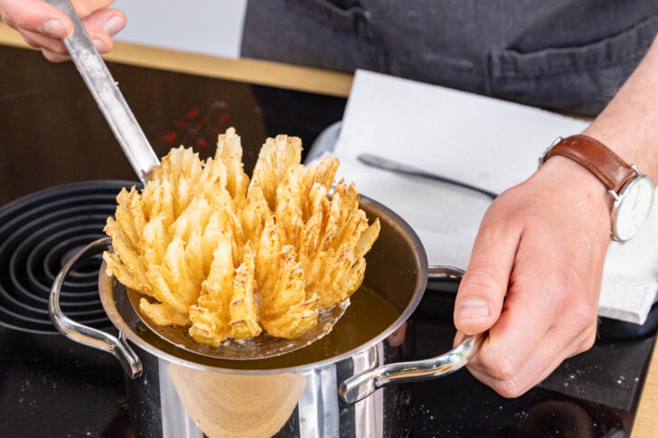 Zwiebelblume frittieren