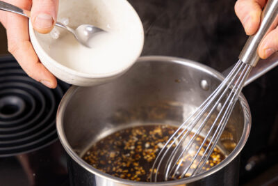 Teriyaki Sauce mit Speisestärke andicken