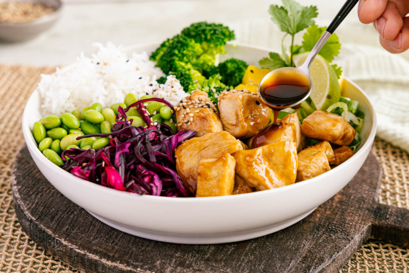 Chicken Bowl Teriyaki mit Sauce