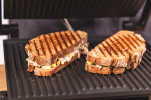 gegrillte Thunfisch Sandwiches im Kontaktgrill