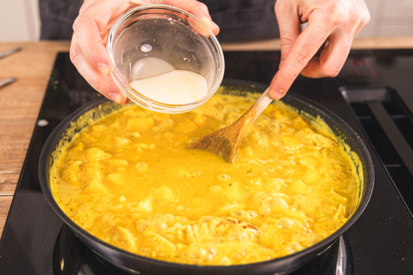 Madras Chicken Curry mit Ananas abbinden