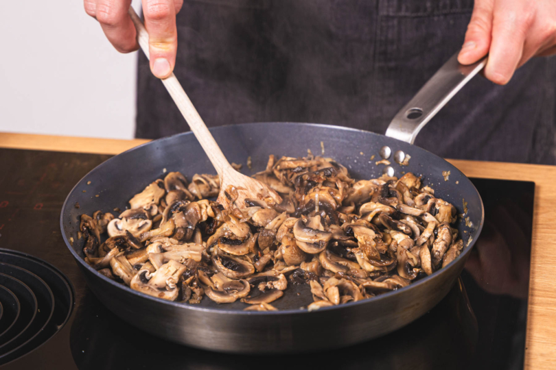 Pilze anbraten