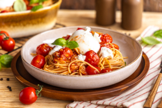 Pasta mit Burrata im Ofen