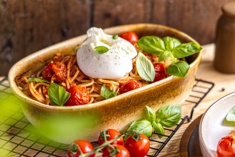 Pasta mit Burrata im Ofen