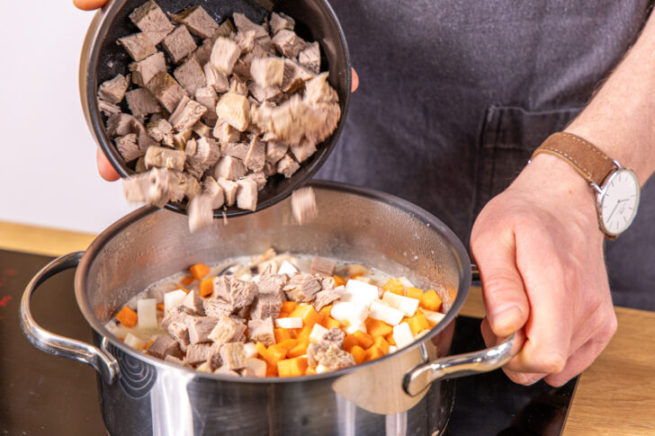 Fleisch dazugeben