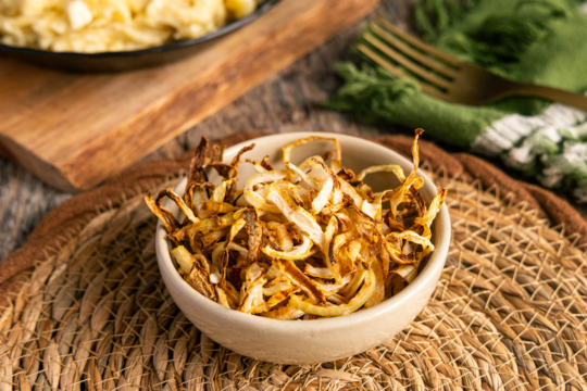 Röstzwiebeln aus der Heißluftfritteuse