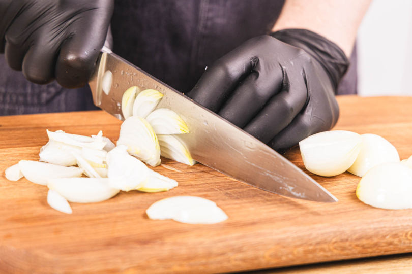 Zwiebel schneiden