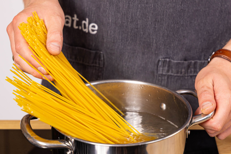 Spaghetti al dente kochen