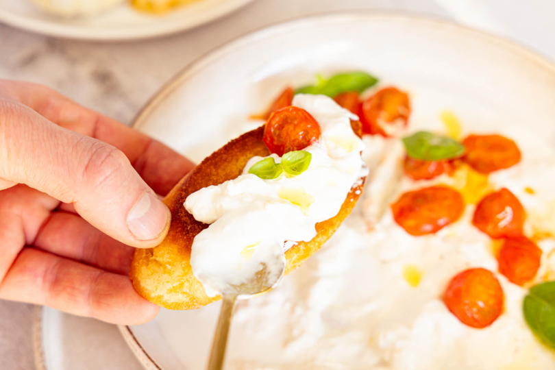 Stracciatella di Burrata auf Baguette