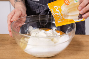 Puddingpulver dazugeben