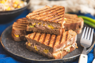 Thunfisch Sandwich aus dem Kontaktgrill