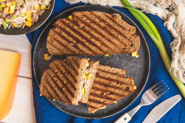 Thunfisch Sandwiches aus dem Kontaktgrill