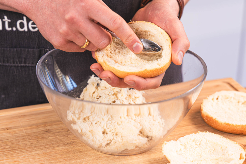 Brötchen aushöhlen