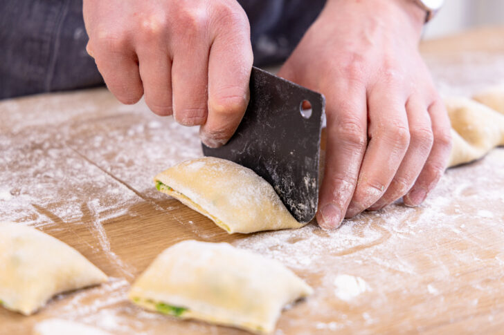Gemüsemaultaschen portionieren