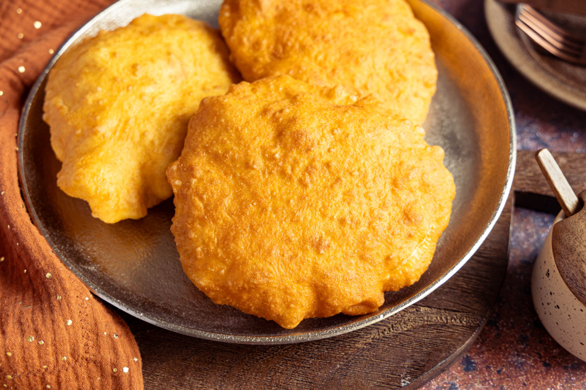 Bhatura - indisches Ballonbrot