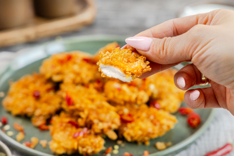 Crispy Chili Chicken angebissen