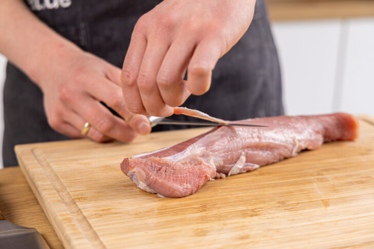 Schweinefilet parieren