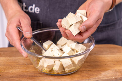 Tofu marinieren