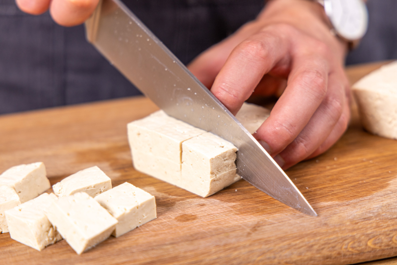 Tofu würfeln
