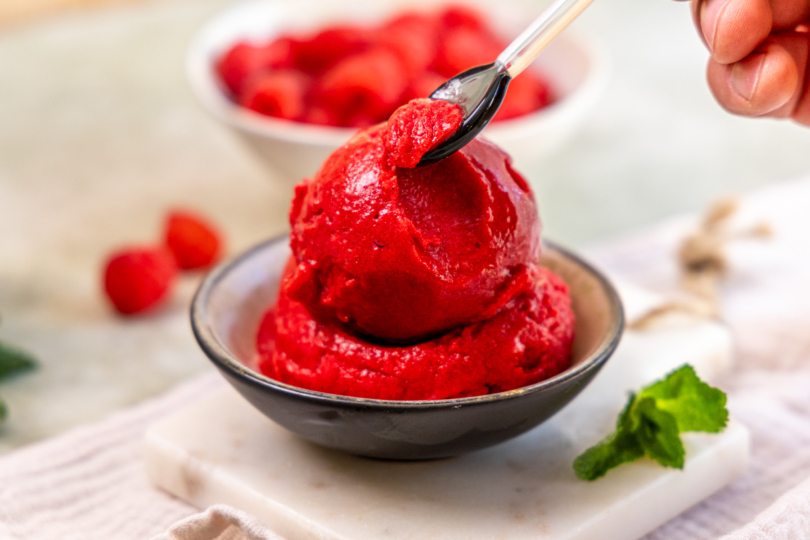 Cremiges Himbeersorbet