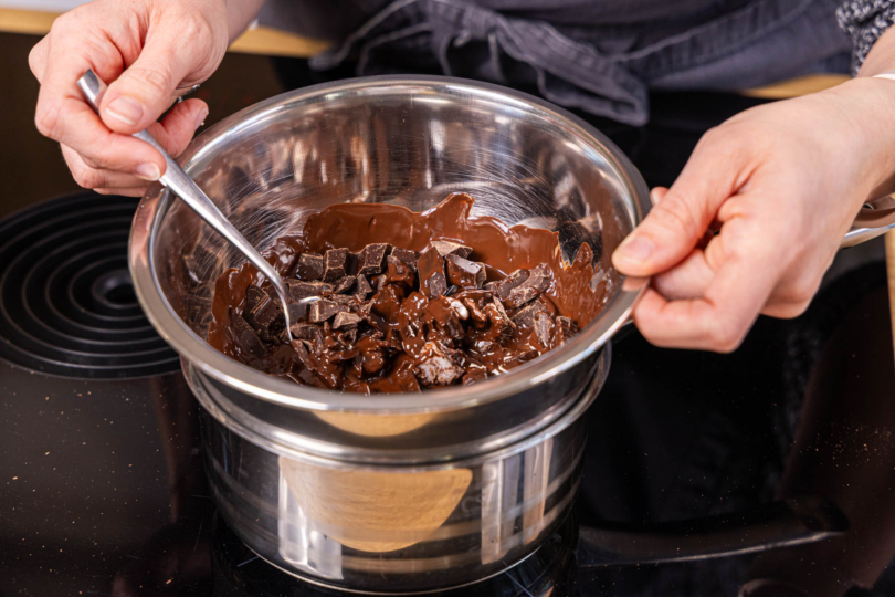 dunkle Kuvertüre schmelzen