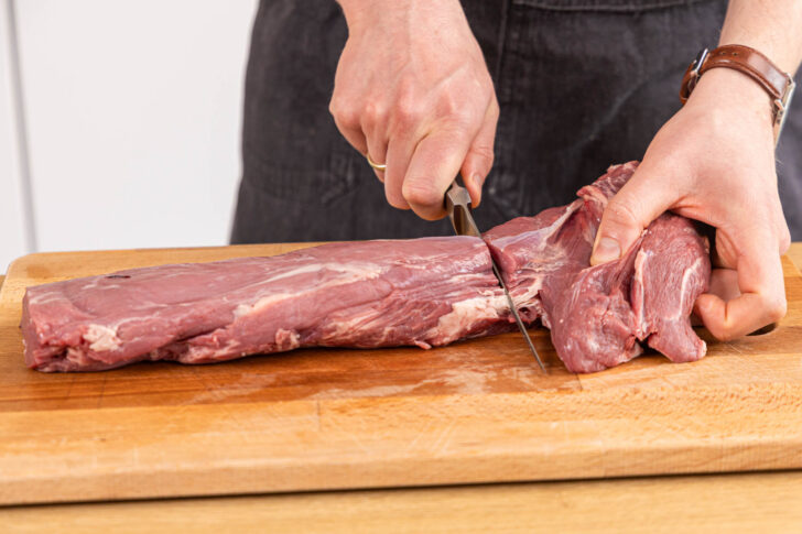 Enden des Filets abschneiden