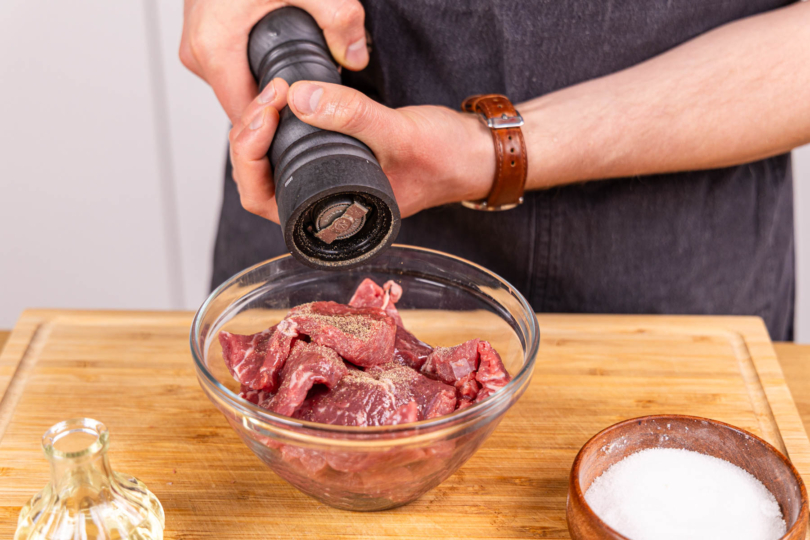 Fleisch würzen