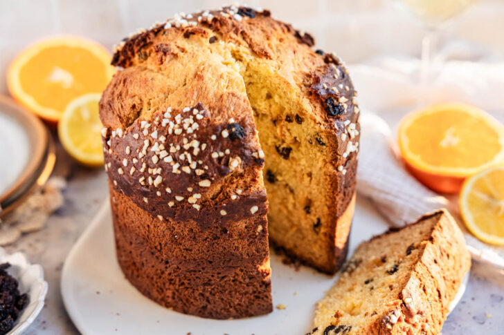 angeschnittene italienische Panettone