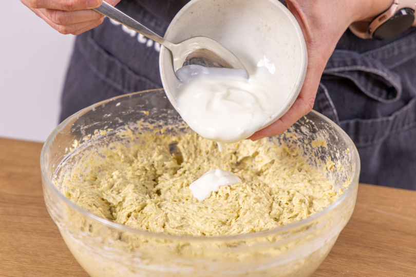 Joghurt unterrühren