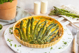 Quiche mit grünem Spargel und Ziegenkäse