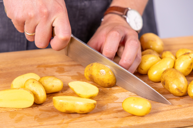 Kartoffeln halbieren
