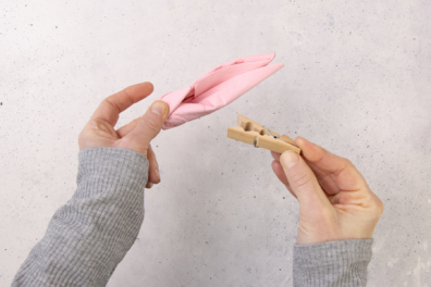 Holzklammer anstecken