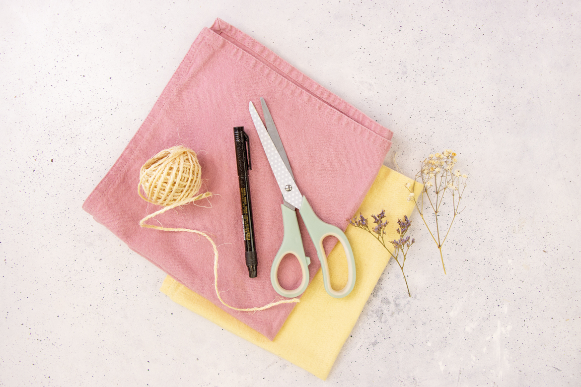 Servietten falten Ostern Material