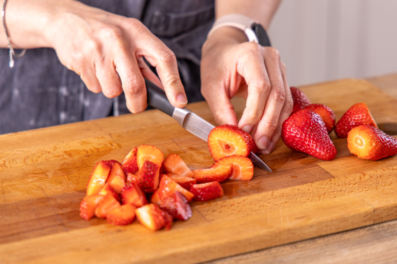 Erdbeeren schneiden